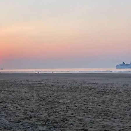 Magnifique Studio Calais Plage エクステリア 写真