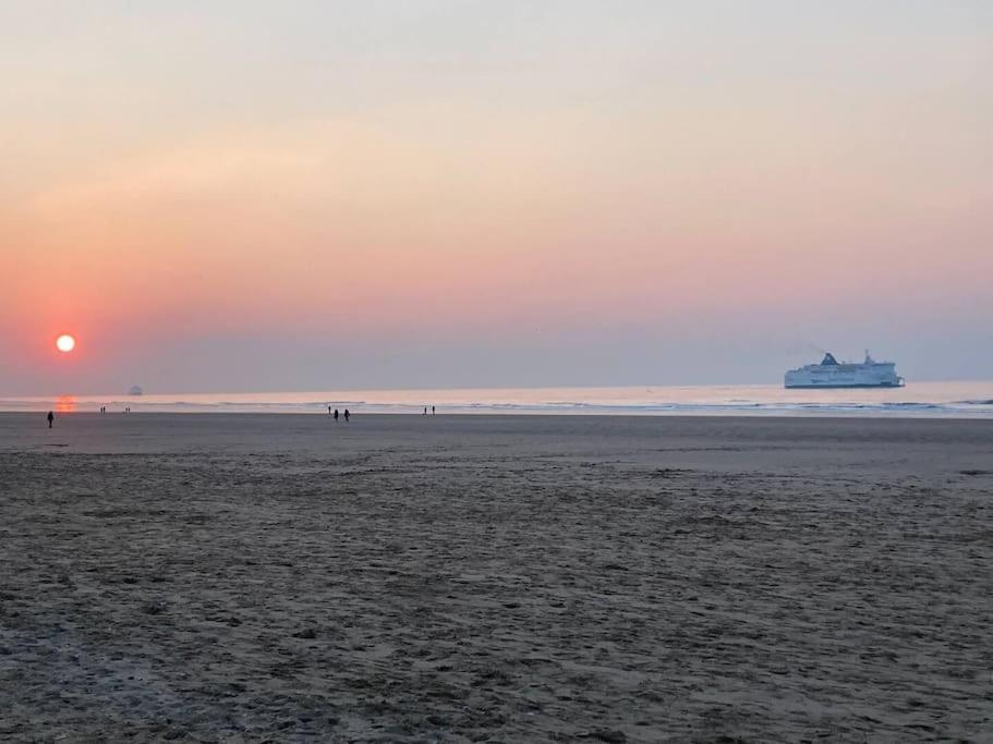 Magnifique Studio Calais Plage エクステリア 写真